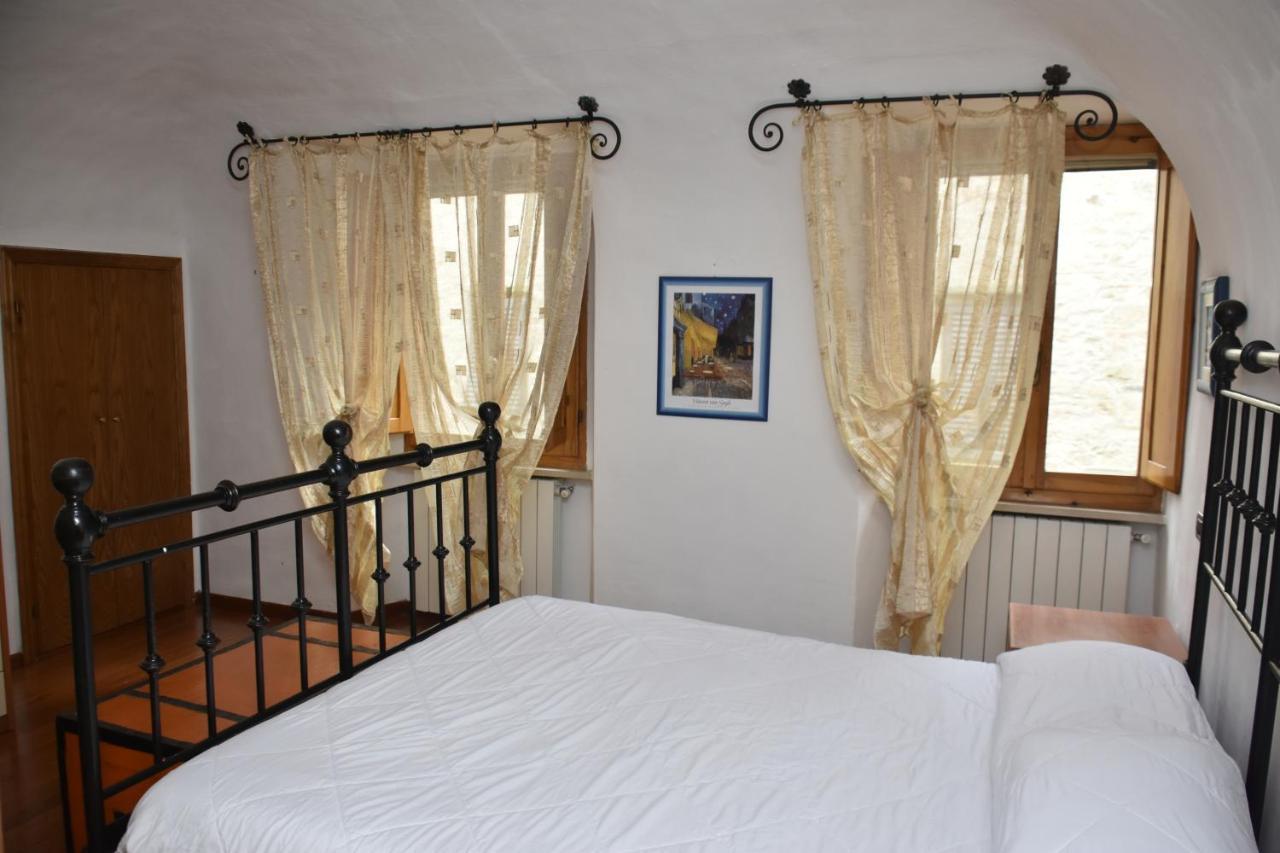 Casa Vacanze E Brevi Periodi Alla Porta Etrusca La Panchina Al Sole Volterra Exterior foto
